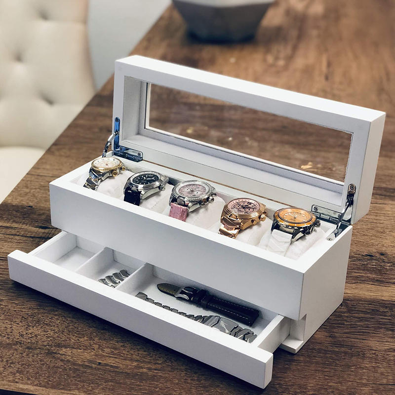 watch organizer